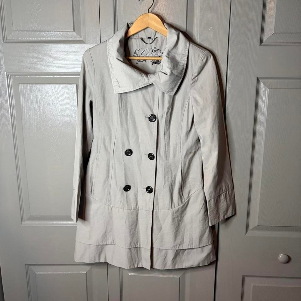Guess trench coat Size M winter button down coat jacket